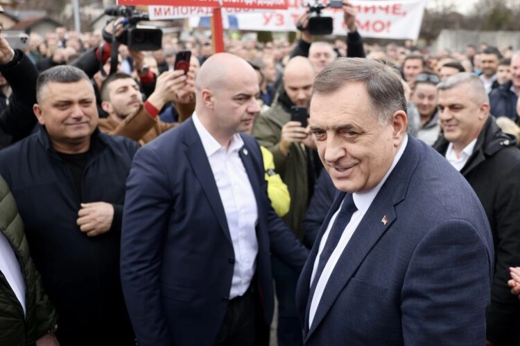 Nizozemski parlament zatražio sankcije za Dodika, žele i zabranu ulaska u zemlju